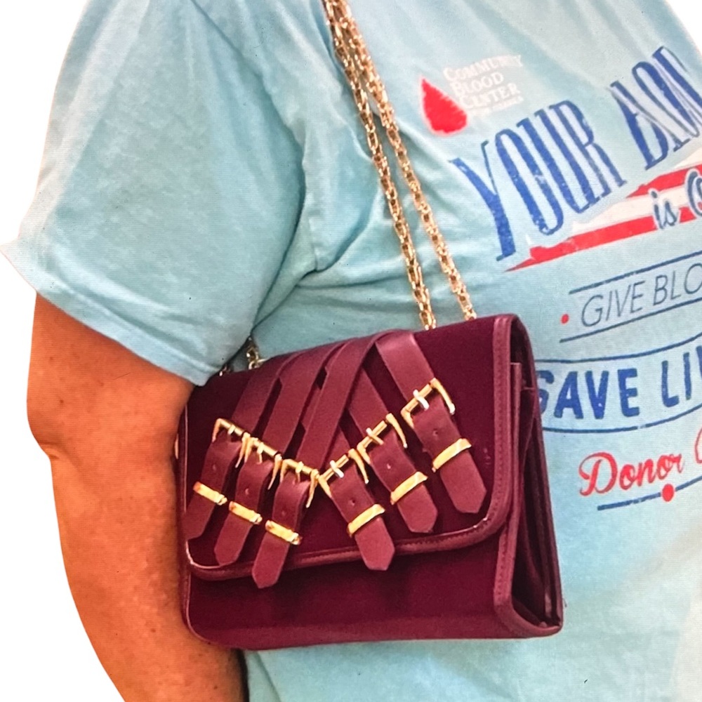 Purple gold buckle and chain purse
